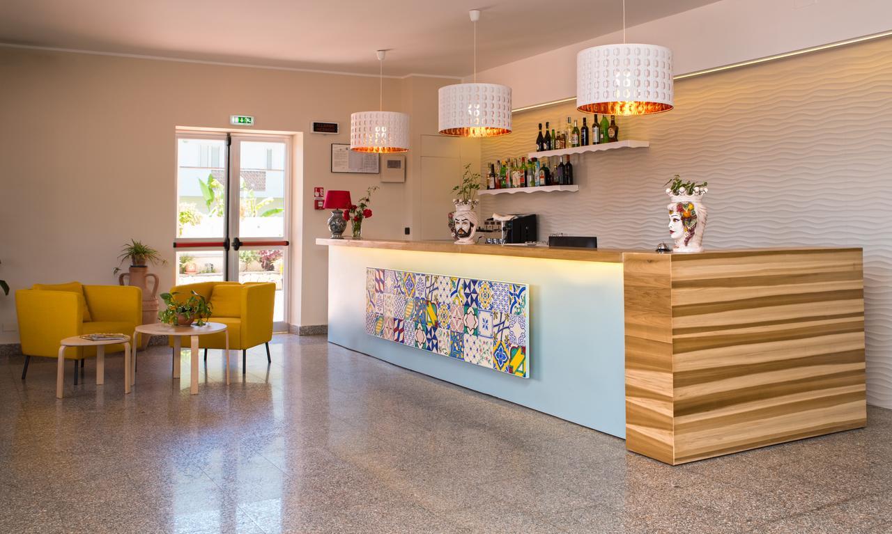 Hotel Solemar SantʼAlessio Siculo Εξωτερικό φωτογραφία